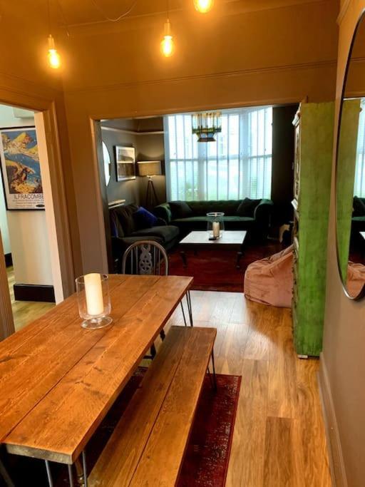 Chic Townhouse Near Tunnels Beaches Ilfracombe Exteriér fotografie