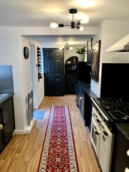 Chic Townhouse Near Tunnels Beaches Ilfracombe Exteriér fotografie